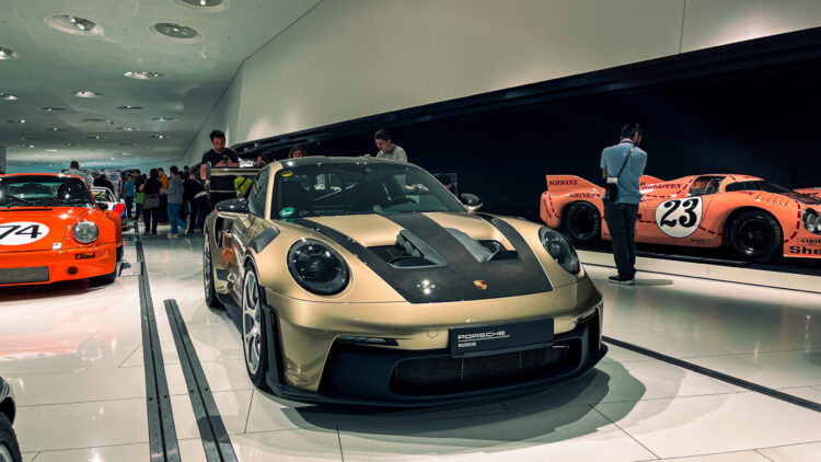PORSCHE 911 GT3 RS BROWN EDITION - STUTTGART